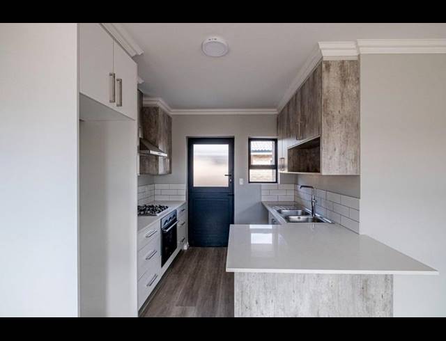 2 BEDROOM APARTMENT FOR SALE IN C PLACE